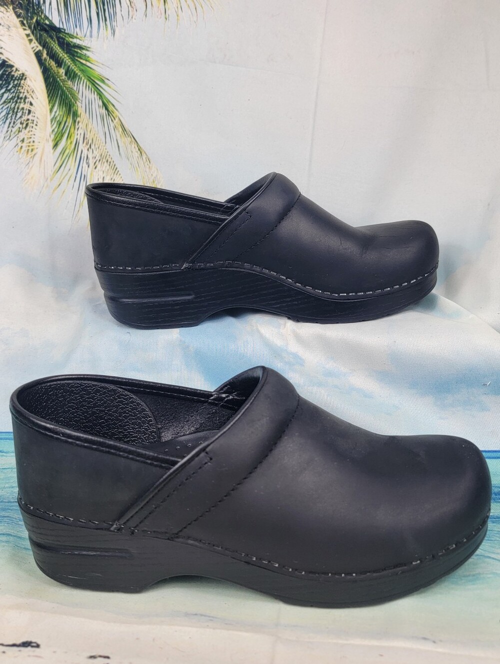 Dansko Pro Clogs 38 7.5-8 - Picture 2 of 9